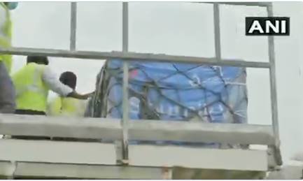 റഷ്യയുടെ സ്പുട്‌നിക് 5 വാക്‌സിന്റെ ഒന്നര ലക്ഷം ഡോസ് ഹൈദരാബാദിലെത്തി: ചിത്രങ്ങള്‍ കാണാം