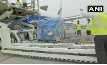 റഷ്യയുടെ സ്പുട്‌നിക് 5 വാക്‌സിന്റെ ഒന്നര ലക്ഷം ഡോസ് ഹൈദരാബാദിലെത്തി: ചിത്രങ്ങള്‍ കാണാം