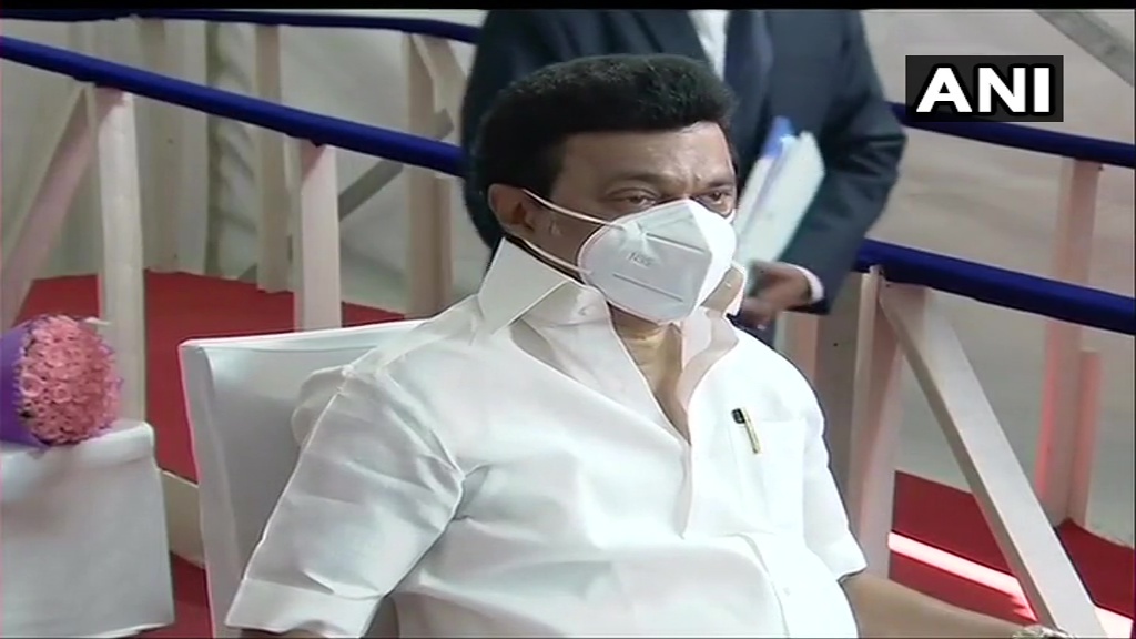 തമിഴ്‌നാട്ടില്‍ ഇനി പുതുയുഗം; എംകെ സ്റ്റാലിന്‍ മുഖ്യമന്ത്രിയായി സത്യപ്രതിജ്ഞ ചെയ്തു- ചിത്രങ്ങള്‍ കാണാം