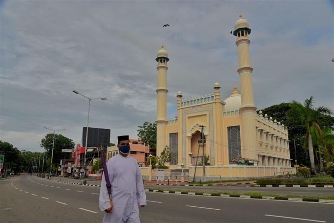 Eid-Ul-Fitr Celebrations Across India 2021