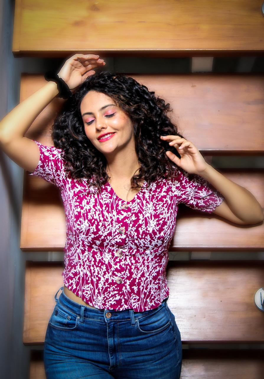 രജനി ഭരദ്വാജിന്റെ പുതിയ ചിത്രങ്ങൾ ഏറ്റെടുത്ത് ആരാധകർ