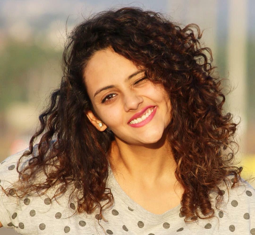 രജനി ഭരദ്വാജിന്റെ പുതിയ ചിത്രങ്ങൾ ഏറ്റെടുത്ത് ആരാധകർ