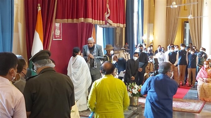 ബംഗാൾ മുഖ്യമന്ത്രിയായി മമത ബാനർജി സത്യപ്രതിജ്ഞ ചെയ്തു, ചിത്രങ്ങൾ കാണാം