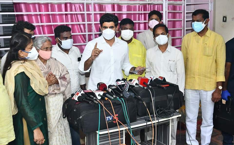 MLC N Lokesh visits Dr Sudhakar's Family And Slams AP Govt