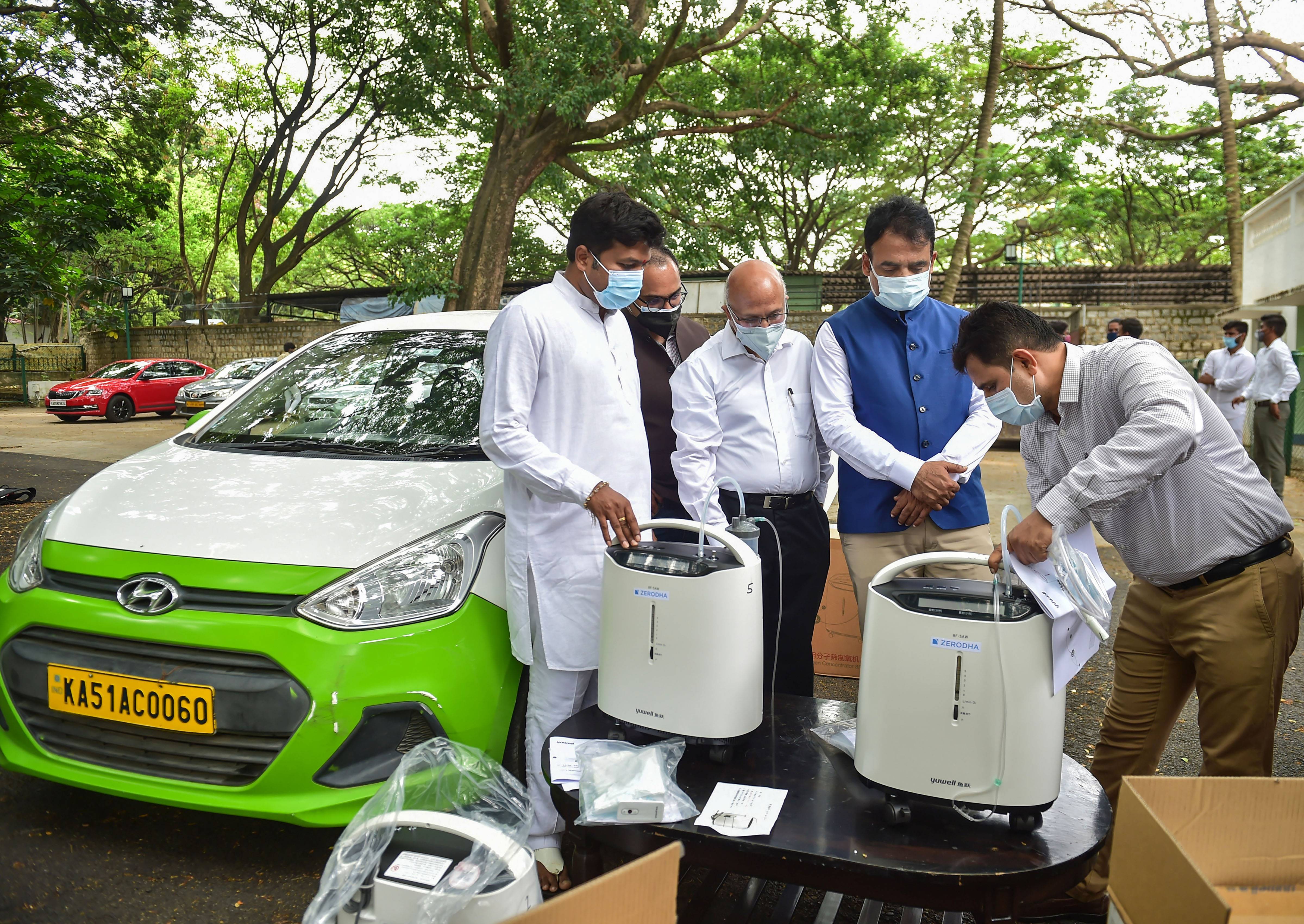 ഓലയുമായി ചേര്‍ന്ന് കര്‍ണാടകയില്‍ കോവിഡ് പ്രതിരോധ പ്രവര്‍ത്തനങ്ങള്‍-ചിത്രങ്ങള്‍ കാണാം