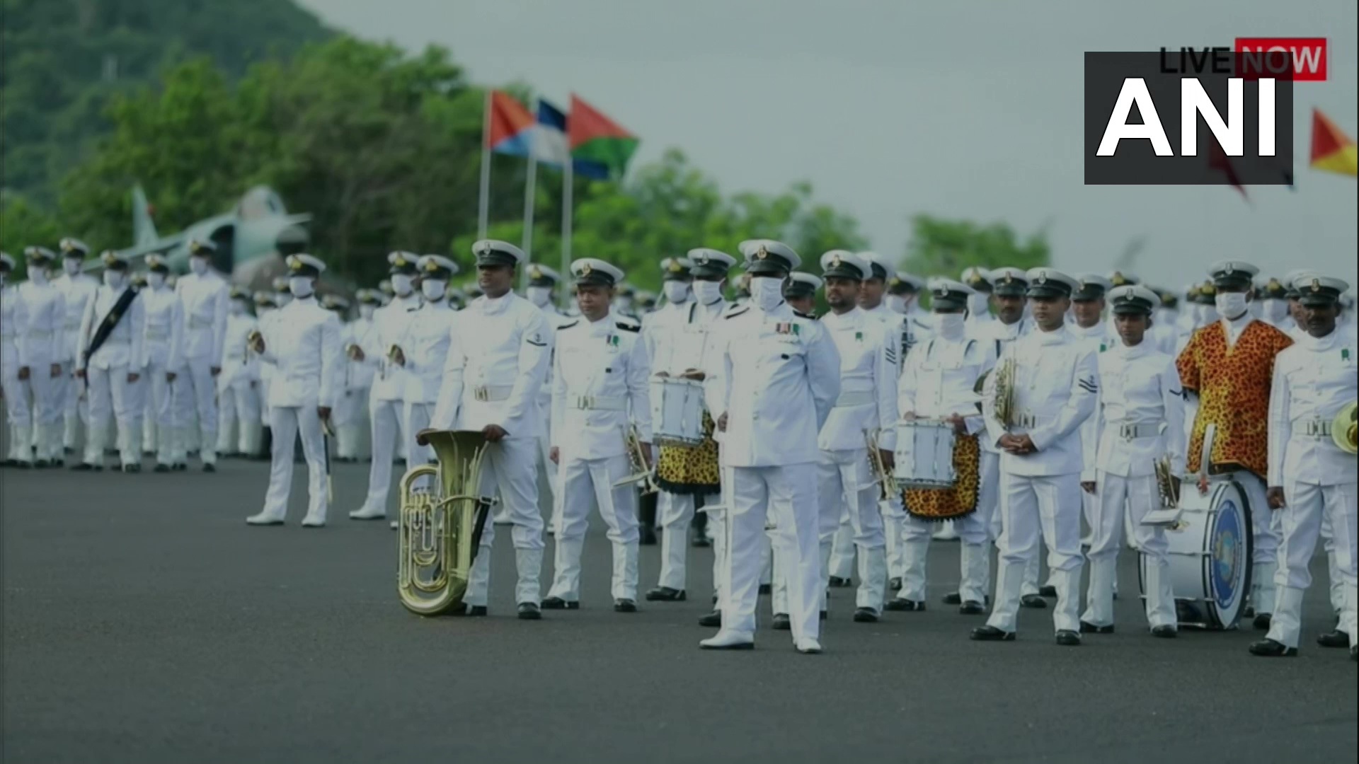 ഏഴിമല നാവിക അകാദമിയില്‍ നടന്ന പാസിങ് ഔട്ട് പരേഡ്: ചിത്രങ്ങള്‍ കാണാം