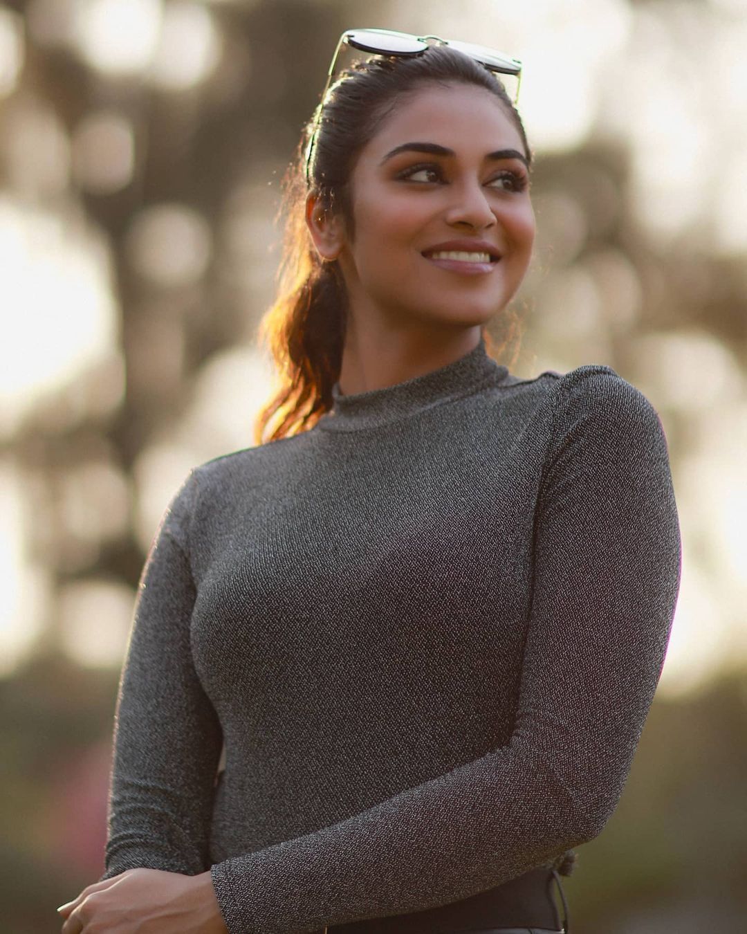 ക്യൂട്ട് ലുക്കില്‍ തിളങ്ങി നടി ഇന്ദുജ; വൈറലായ ഫോട്ടോഷൂട്ട് കാണാം