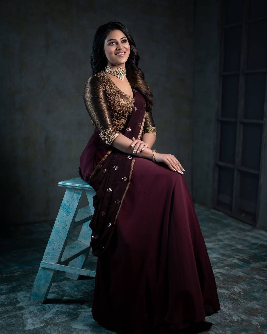 ക്യൂട്ട് ലുക്കില്‍ തിളങ്ങി നടി ഇന്ദുജ; വൈറലായ ഫോട്ടോഷൂട്ട് കാണാം