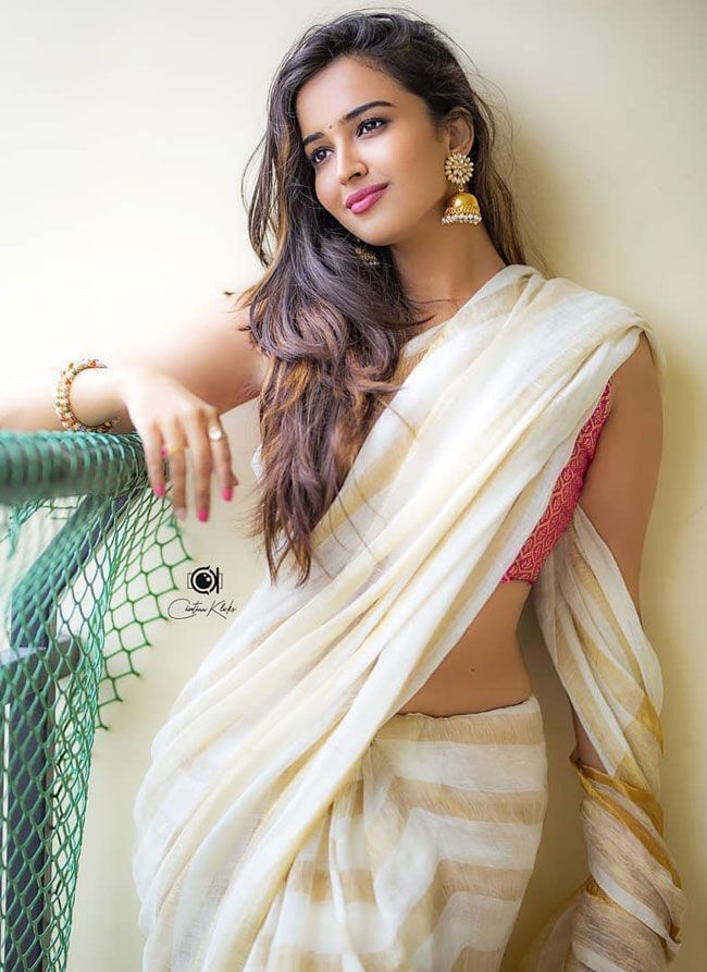 പൂജിതയുടെ ഏറ്റവും പുതിയ ചിത്രങ്ങള്‍ കാണാം