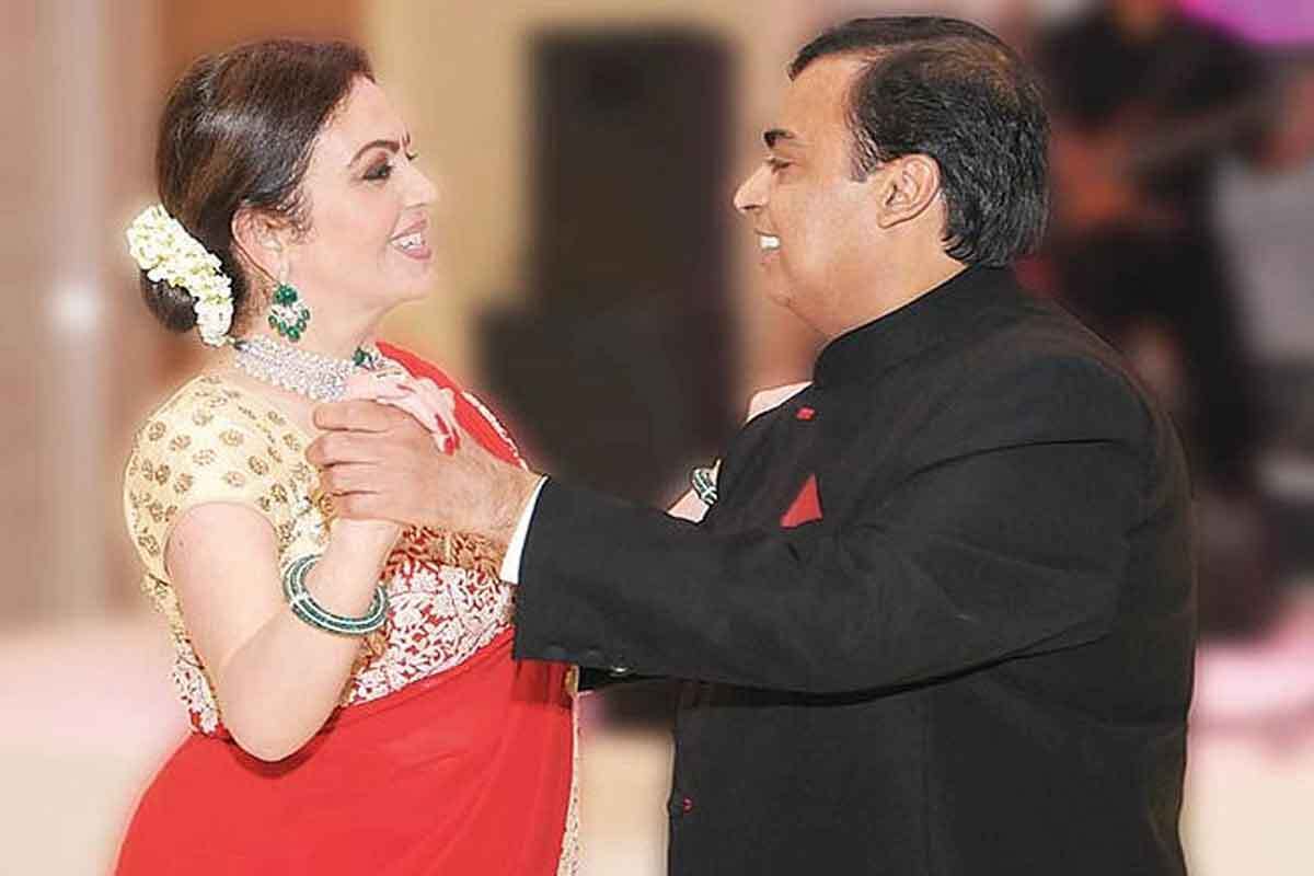 ഇന്ന് ശതകോടീശ്വരി, അക്കാലത്ത് മുകേഷ് അംബാനിയുടെ ഭാര്യ നിത അംബാനിക്ക് ശമ്പളം വെറും 800 രൂപ