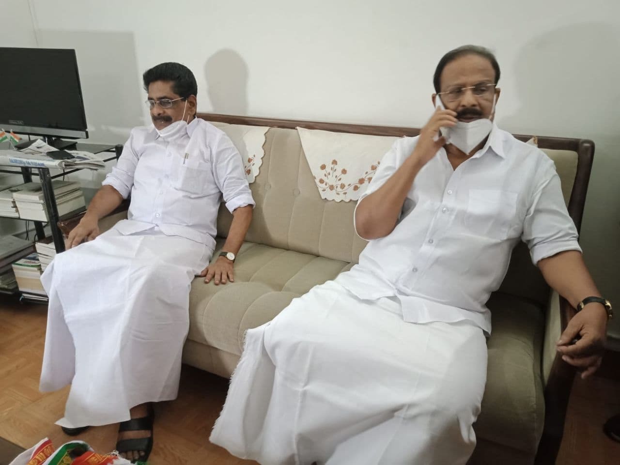 മുല്ലപ്പള്ളി രാമചന്ദ്രനെ കാണാനെത്തി കെപിസിസി പ്രസിഡന്റ് കെ സുധാകരന്‍