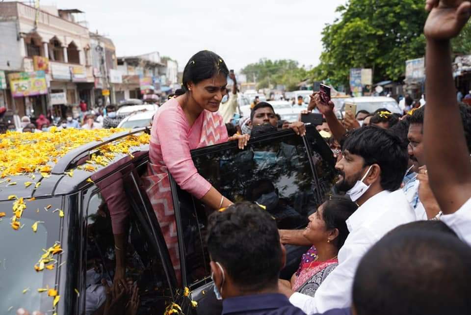 వైయస్ షర్మిల సూర్యాపేట జిల్లా పర్యటన 