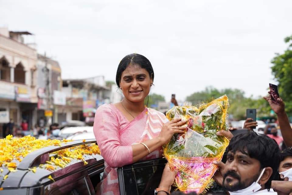 వైయస్ షర్మిల సూర్యాపేట జిల్లా పర్యటన 