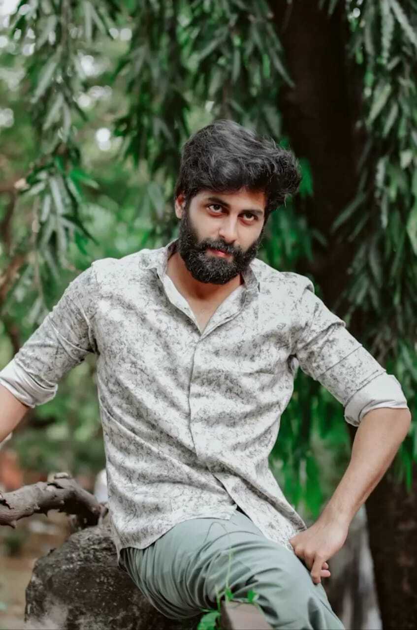 தூக்கிக் கட்டிய கைலி.. முறுக்கி விட்ட மீசை.. என்ன அஸ்வினே.. இது!