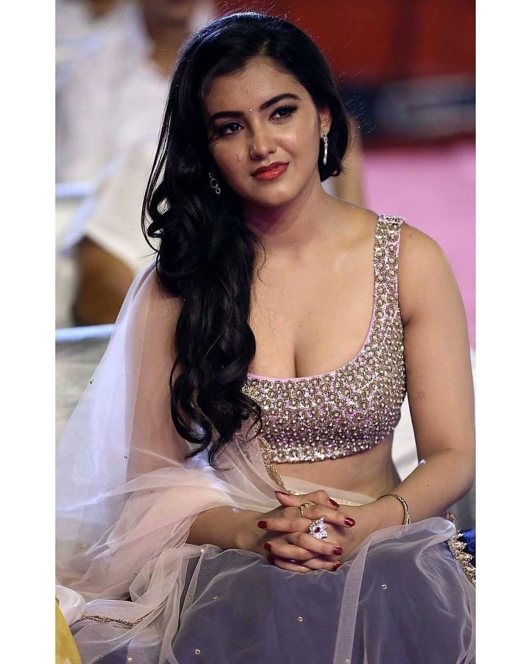 മാളവിക ശര്‍മയുടെ ഏറ്റവും പുതിയ എച്ച്ഡി ചിത്രങ്ങള്‍ കാണാം