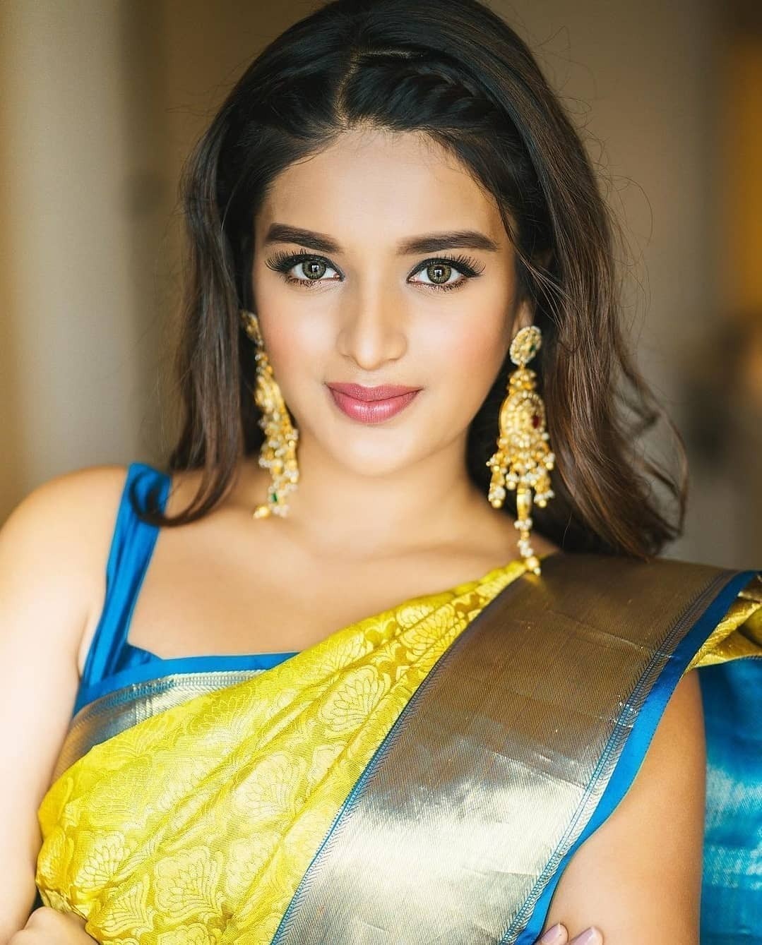 ഹോട്ട് ലുക്കിൽ നിധി അഗർവാൾ; ചിത്രങ്ങളേറ്റെടുത്ത് ആരാധകർ