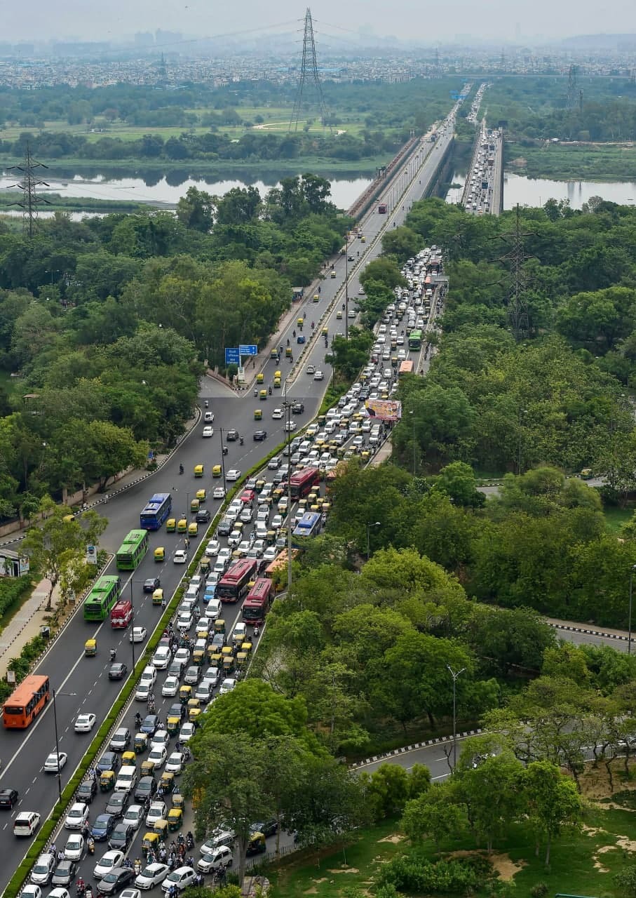 ലോക്ക്ഡൗണ്‍ പിന്‍വലിച്ചതിന് ശേഷമുള്ള ദില്ലി നഗരത്തിന്റെ ആകാശ കാഴ്ച- ചിത്രങ്ങള്‍ കാണാം