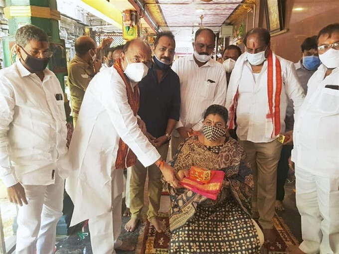 APIIC Chairperson Roja Visits Kanaka Durga Temple In Vijayawada