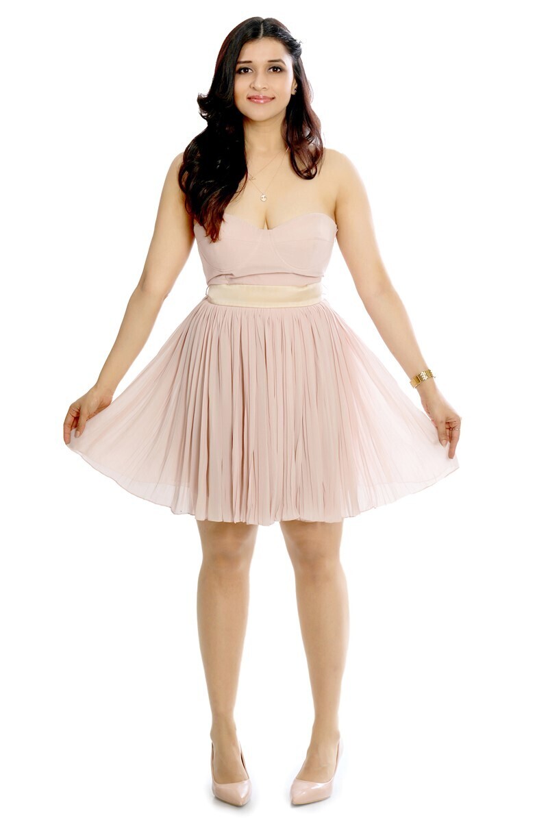 മന്നാര ചോപ്രയുടെ കിടലന്‍ ചിത്രങ്ങള്‍ കാണാം