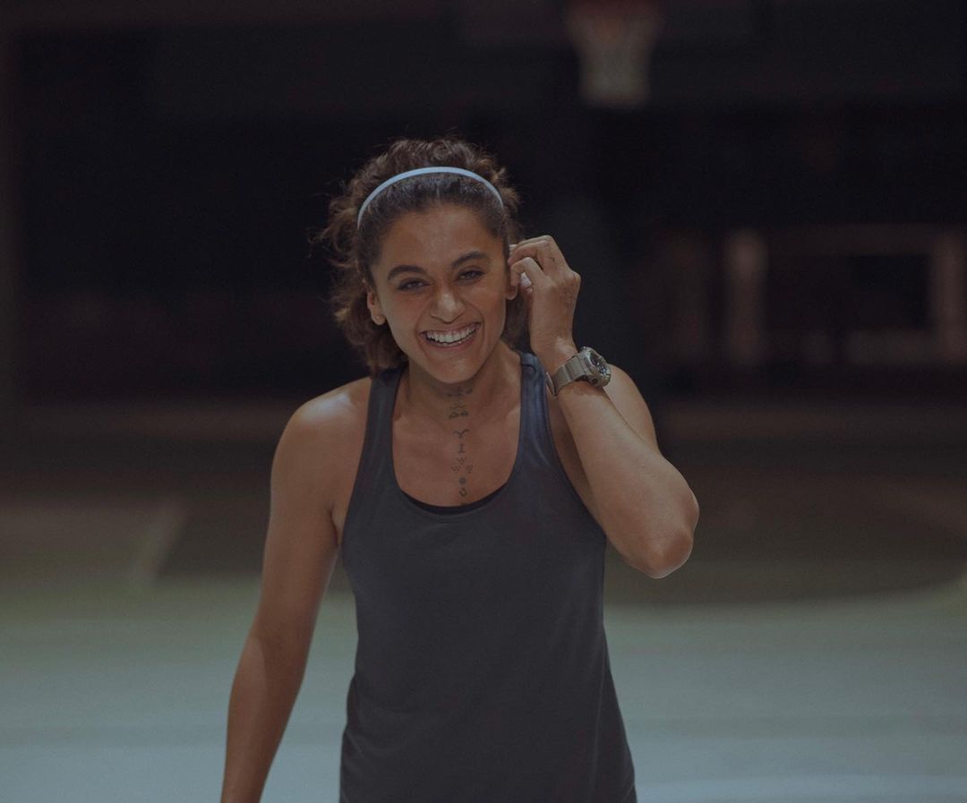 സാരിയില്‍ തിളങ്ങി തപ്സീ പന്നു-പുതിയ ചിത്രങ്ങള്‍ കാണാം