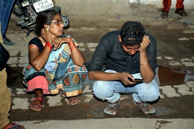 17 പേരുടെ മരണത്തിനിടയാക്കിയ കാണ്‍പൂരിലെ അപകടം; ചിത്രങ്ങള്‍ കാണാം