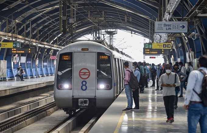 Unlock Process Begins In Delhi with 50% Capacity