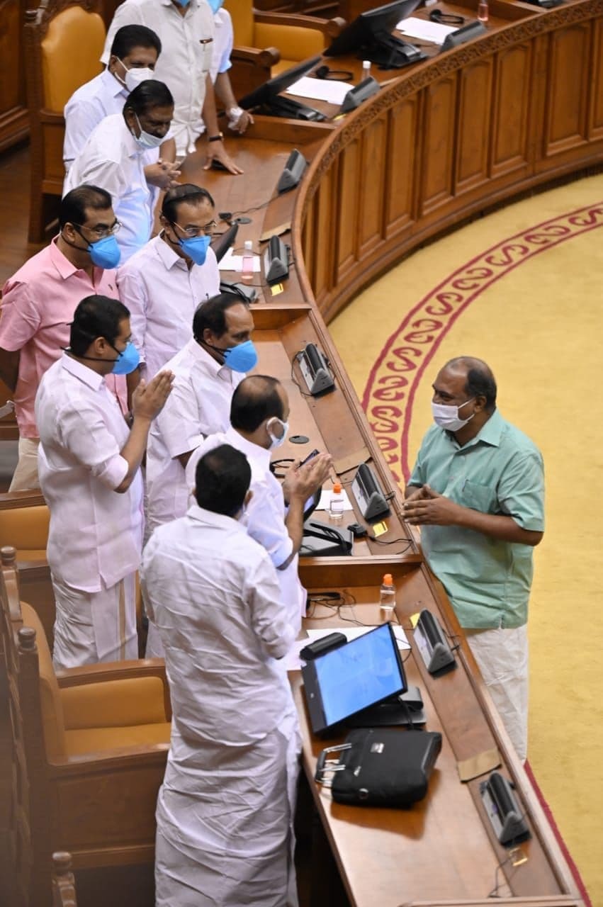 കൊവിഡ് പ്രതിരോധം, സാമ്പത്തിക ഉത്തേജനം... കന്നി ബജറ്റുമായി കെഎന്‍ ബാലഗോപാല്‍: ചിത്രങ്ങള്‍ കാണാം