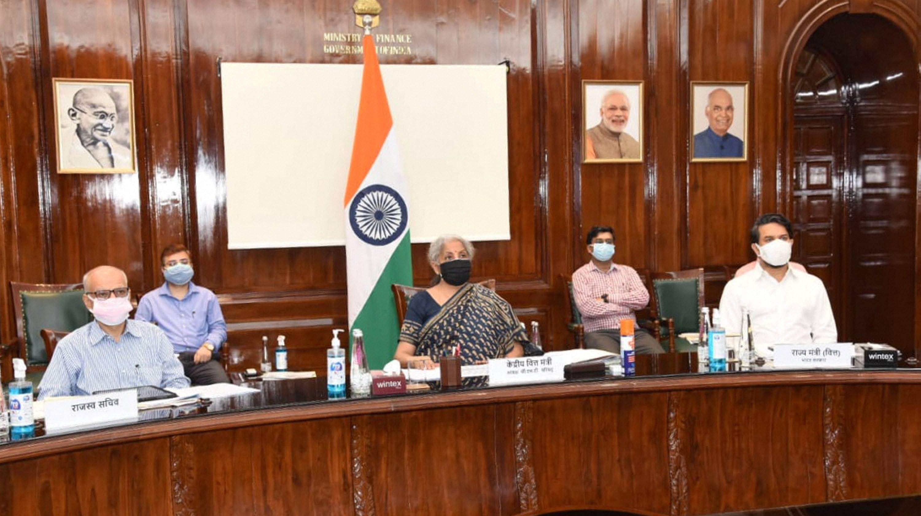 ജിഎസ്ടി കൗണ്‍സില്‍ യോഗത്തില്‍ നിര്‍മല സീതാരാമന്‍- ചിത്രങ്ങള്‍