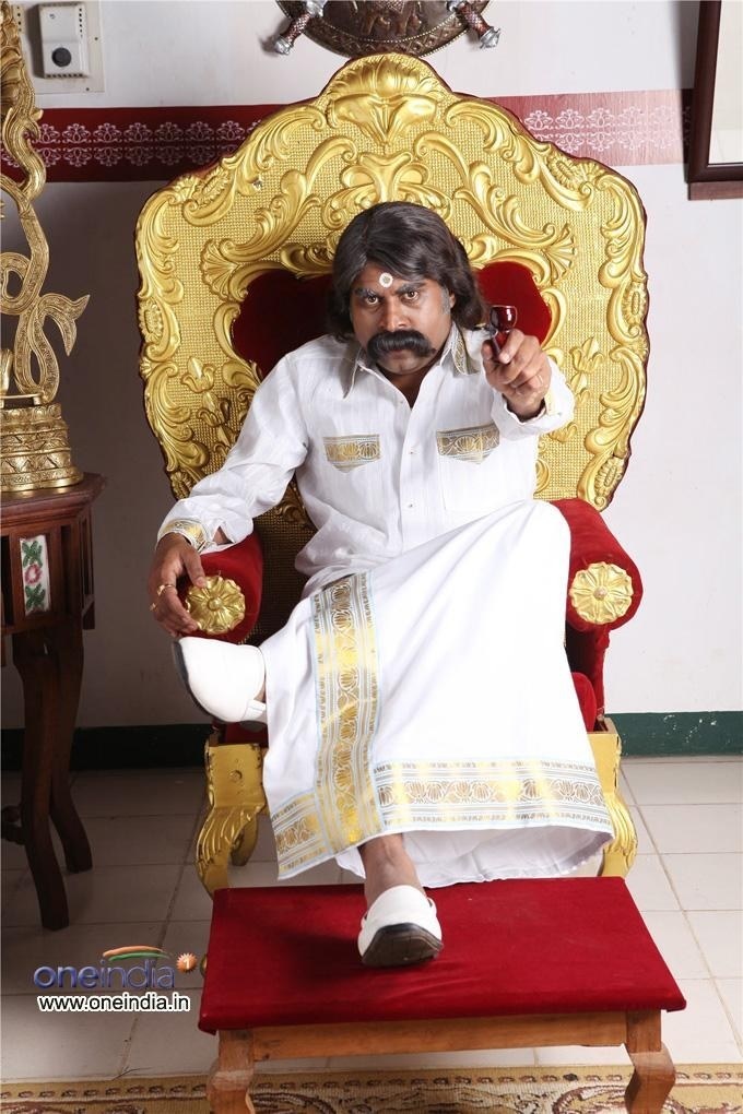 മലയാളിയുടെ കോമഡിയുല്‍സവത്തിന് ഇന്ന് പിറന്നാള്‍; ഒരിക്കലും മറക്കാത്ത ചിത്രങ്ങളിലൂടെ