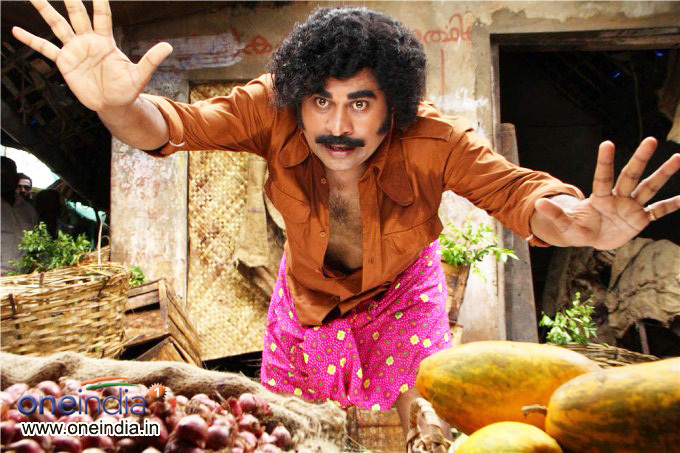 മലയാളിയുടെ കോമഡിയുല്‍സവത്തിന് ഇന്ന് പിറന്നാള്‍; ഒരിക്കലും മറക്കാത്ത ചിത്രങ്ങളിലൂടെ