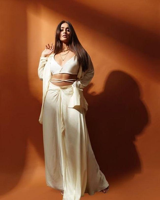 മനം കവരും അഴകിൽ ഇല്യാന- ചിത്രങ്ങൾ