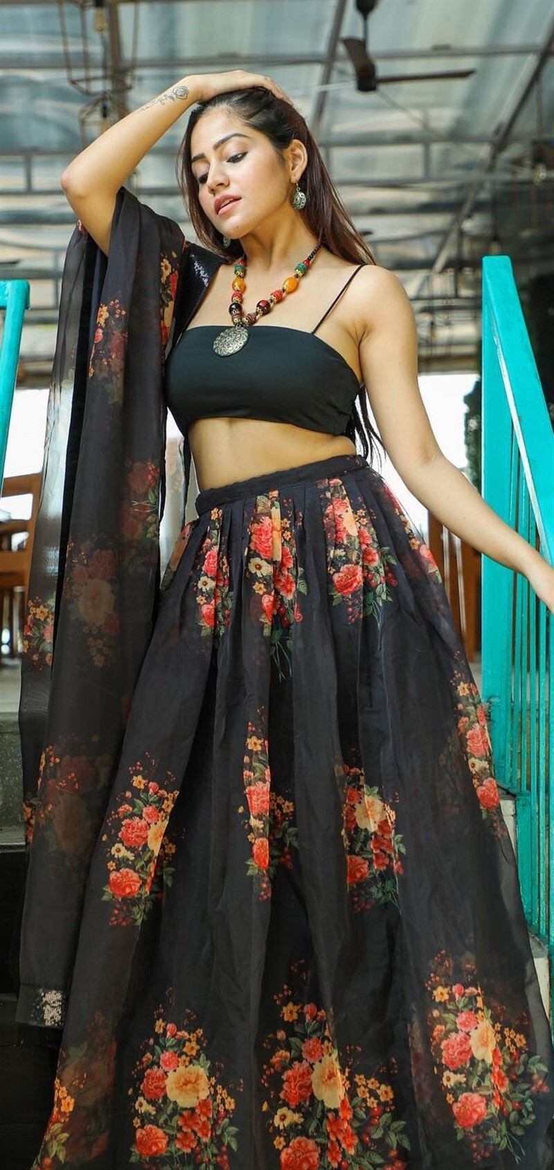 ബിക്കിനി ലുക്കില്‍ സൂപ്പര്‍ ഹോട്ടായി സിമ്രാന്‍ കൗര്‍; സോഷ്യല്‍ മീഡിയയില്‍ ഹിറ്റായി പുതിയ ചിത്രങ്ങള്‍