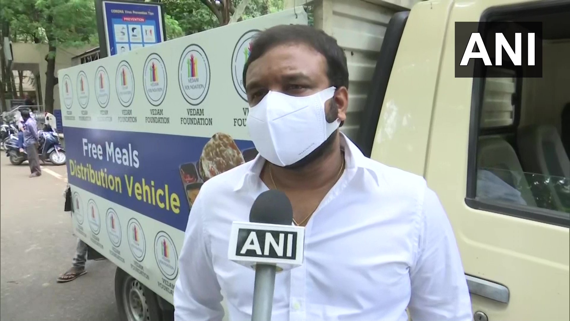 കൊവിഡ് കാലത്ത് ഭക്ഷണ വിതരണവുമായി സന്നദ്ധ സംഘടനകൾ- ചിത്രങ്ങൾ