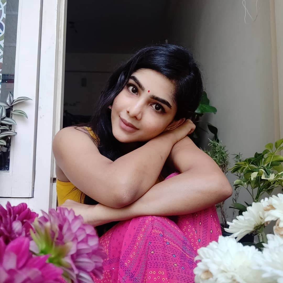 ട്രെൻഡിയായി പവിത്ര ലക്ഷ്മി- ചിത്രങ്ങൾ