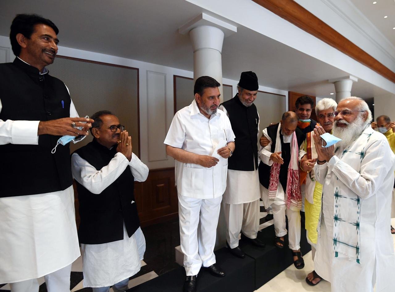 ജമ്മു കശ്മീർ: പ്രധാനമന്ത്രി വിളിച്ച് ചേർത്ത സർവ്വകക്ഷിയോഗം- ചിത്രങ്ങൾ