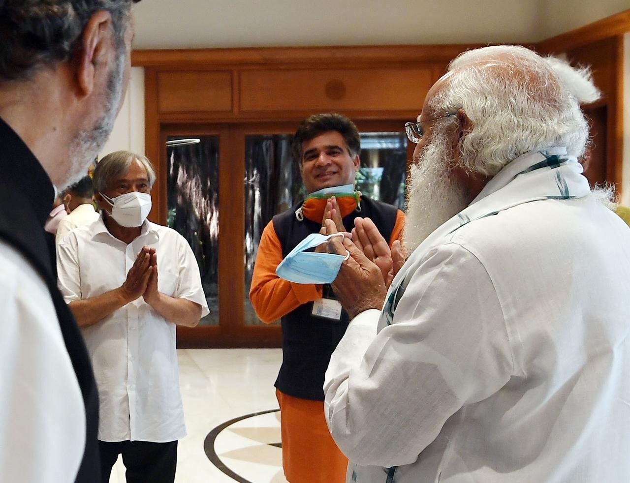 ജമ്മു കശ്മീർ: പ്രധാനമന്ത്രി വിളിച്ച് ചേർത്ത സർവ്വകക്ഷിയോഗം- ചിത്രങ്ങൾ