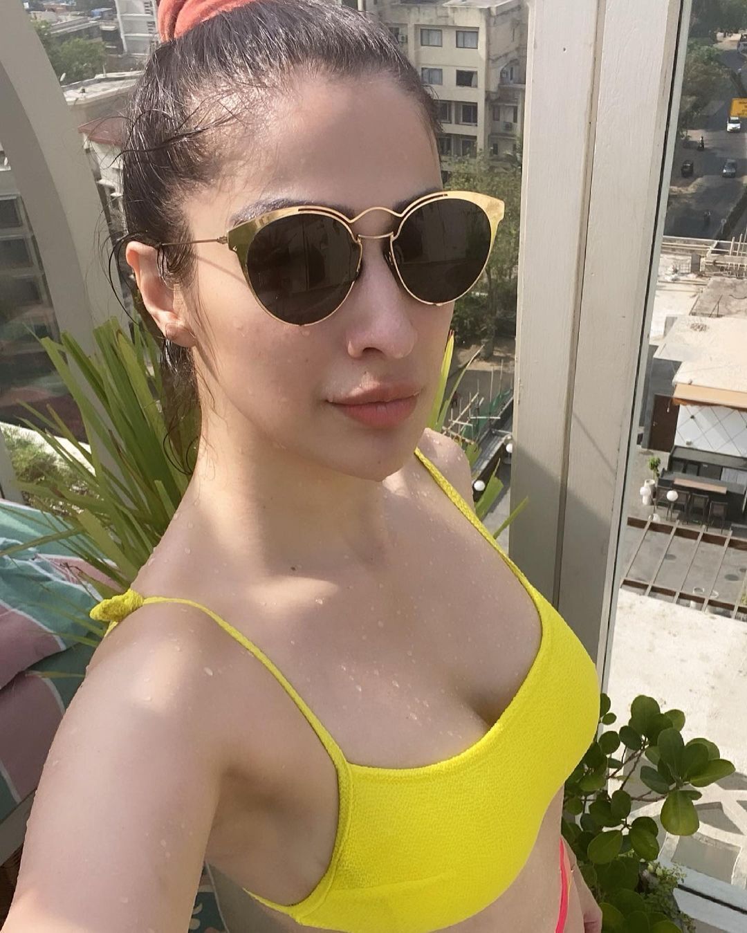 ഹോട്ട് ലുക്കിൽ ലക്ഷ്മി റായിയുടെ ബിക്കിനി ചിത്രങ്ങൾ; ഏറ്റെടുത്ത് ആരാധകർ