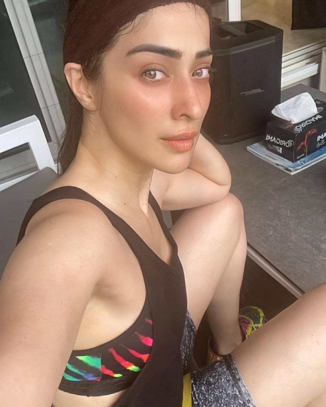 ഹോട്ട് ലുക്കിൽ ലക്ഷ്മി റായിയുടെ ബിക്കിനി ചിത്രങ്ങൾ; ഏറ്റെടുത്ത് ആരാധകർ