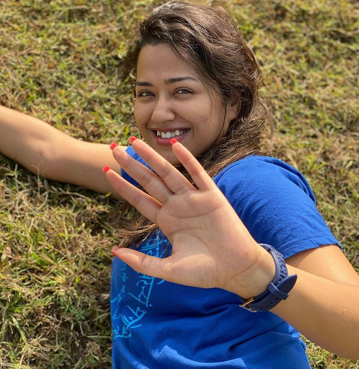 Egizaklar porno nomlari Rus jojalarini eshakda qattiq sikish