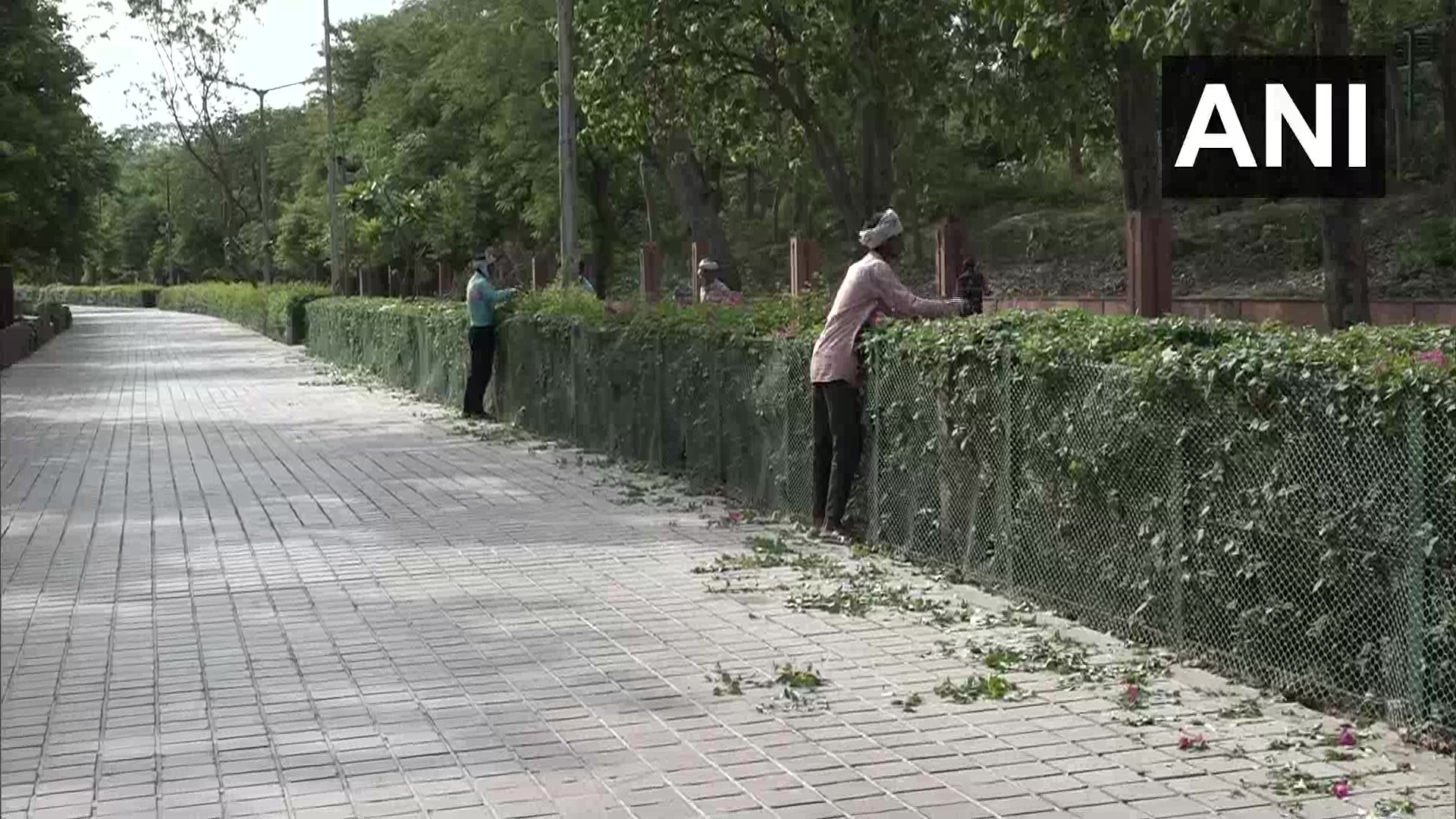 താജ്മഹല്‍ വീണ്ടും സന്ദര്‍ശകര്‍ക്കായി തുറന്നു- ചിത്രങ്ങള്‍ കാണാം