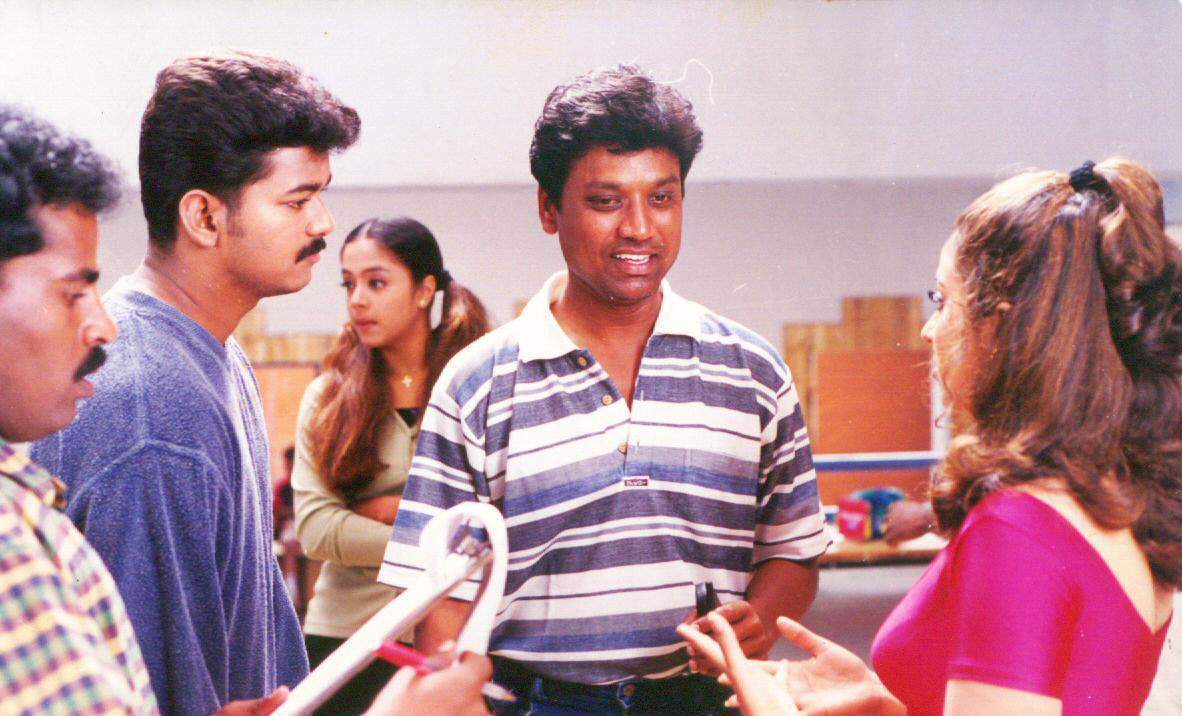 ദളപതി വിജയിയുടെ ഇതുവരെ ആരും കാണാത്ത ചിത്രങ്ങള്‍, വൈറല്‍