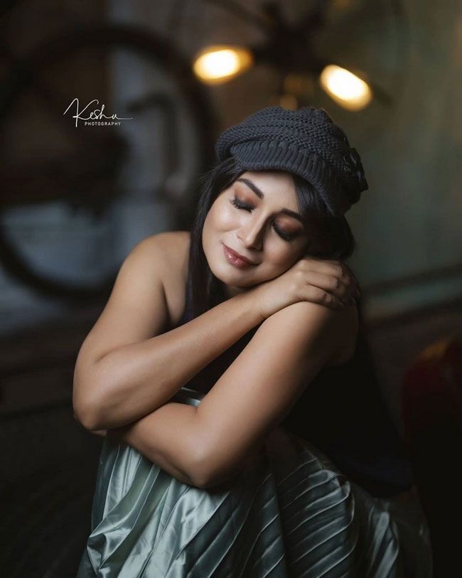 ഗ്ലാമറസ് ലുക്കിൽ ഭാനു ശ്രീ; താരത്തിന്റെ പുതിയ ചിത്രങ്ങൾ ഏറ്റെടുത്ത് ആരാധകർ