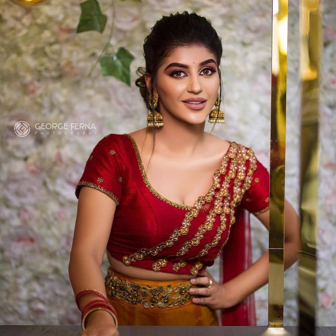 യാഷിക ആനന്ദിന്റെ പുതിയ ചിത്രങ്ങള്‍ കാണാം