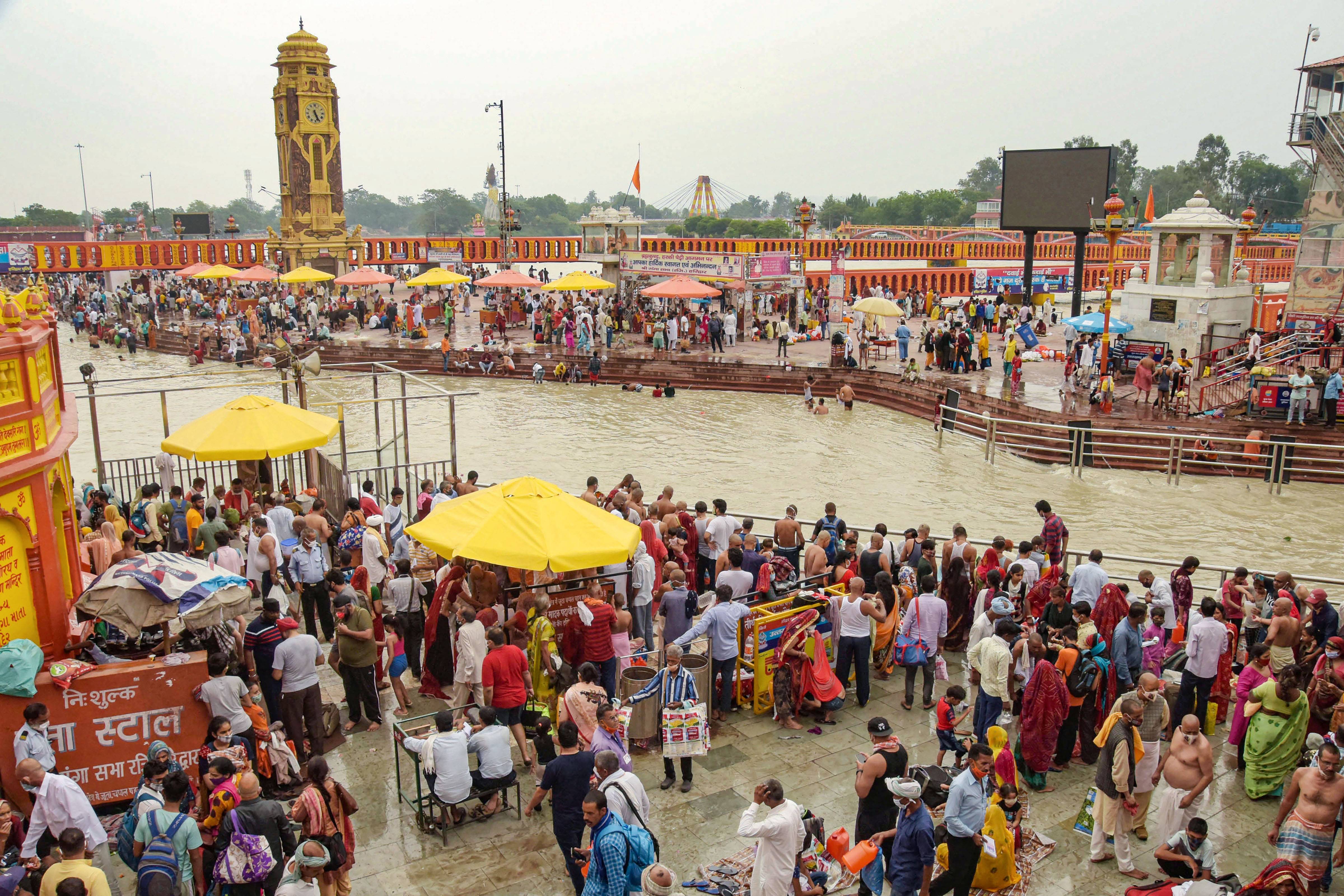 വട് സാവിത്രി പൂജ ആഘോഷത്തിന്റെ ചിത്രങ്ങള്‍ കാണാം