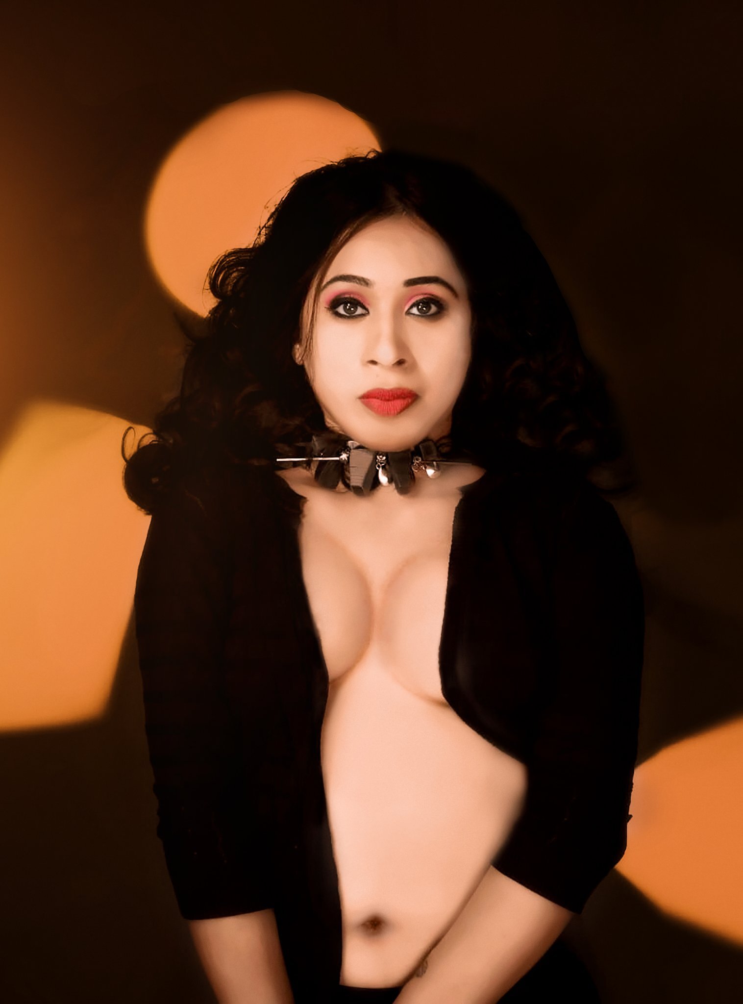 18 ప్లస్ ఏజ్ వారి కోసం స్పైసీ అందాలతో మల్లు భామ గౌరి మాథ్యూస్ Malayalam Actress And Model