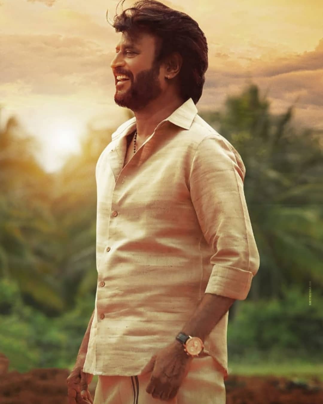 ரசிகர்களுடன் திடீர் சந்திப்பு.. ரஜினியைக் காண குவிந்த மன்றத்தினர்.. !