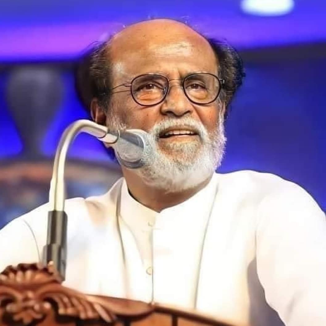 ரசிகர்களுடன் திடீர் சந்திப்பு.. ரஜினியைக் காண குவிந்த மன்றத்தினர்.. !