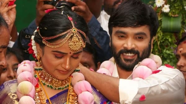 ബിഗ് ബോസ് താരത്തിന് പ്രണയ സാഫല്യം; സ്‌നേകനും നടി കന്നികയും വിവാഹിതരായി, സാക്ഷിയായി കമല്‍ഹാസന്‍, ചിത്രങ്ങള്‍ കാണാം