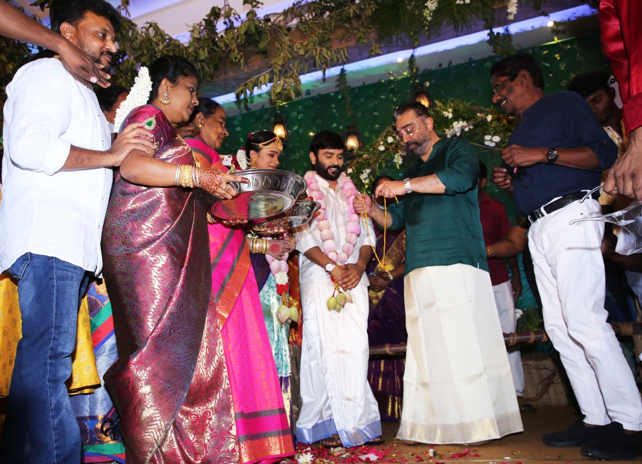 ബിഗ് ബോസ് താരത്തിന് പ്രണയ സാഫല്യം; സ്‌നേകനും നടി കന്നികയും വിവാഹിതരായി, സാക്ഷിയായി കമല്‍ഹാസന്‍, ചിത്രങ്ങള്‍ കാണാം