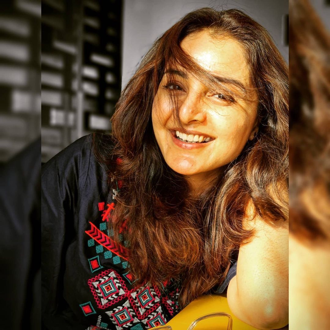 മഞ്ജു വാര്യരുടെ കിടിലൻ ഫൊട്ടോഷൂട്ട്; ഏറ്റെടുത്ത് ആരാധകർ